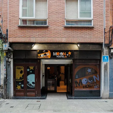 Moon Hostel Bio-2
